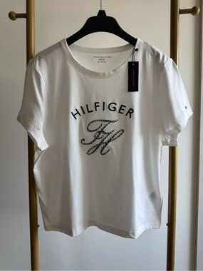 Tommy Hilfiger White Short-Sleeve Tee with Gingham Script Logo